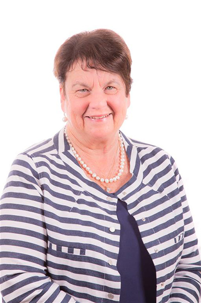 Karen Edlin - Associate - Spooner, Toy & Hood Ltd